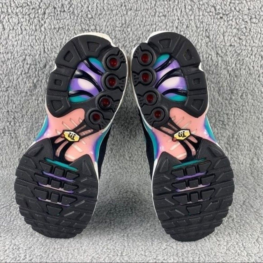 Nike Black and Purple Women's Sneakers - Picture 8 of 12